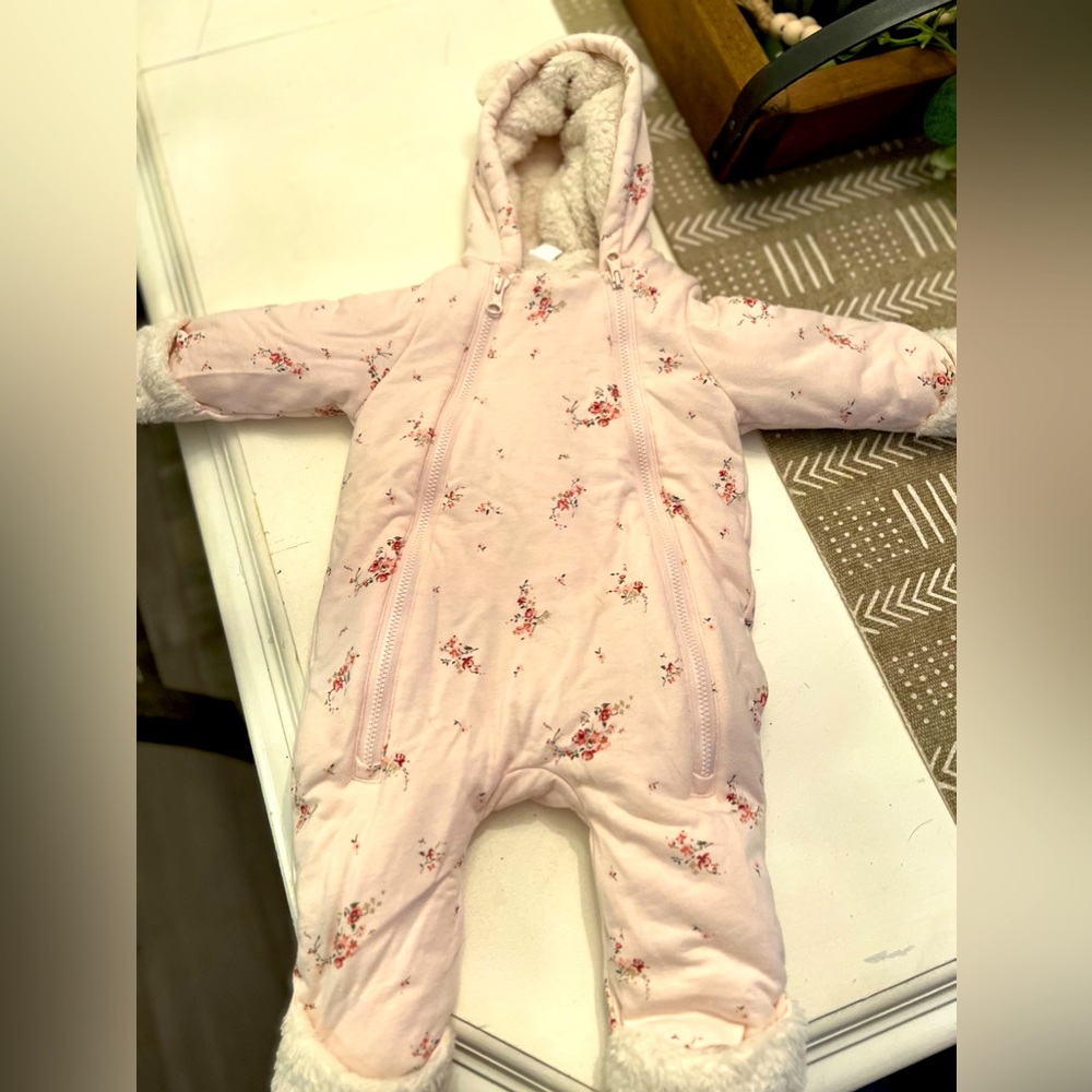 Baby Gap 0-3 Months One Piece Baby Girl Snowsuit
